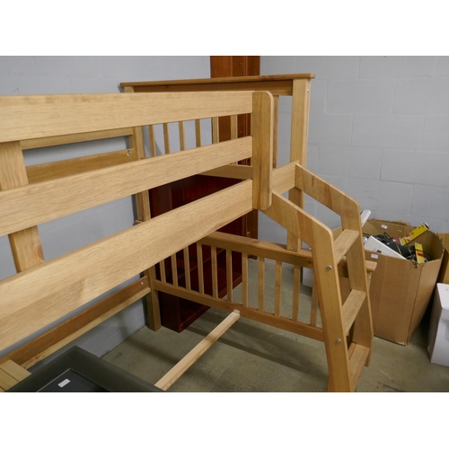 1552 - Pine bunkbeds - single top, 3/4 base. *This lot is subject to VAT