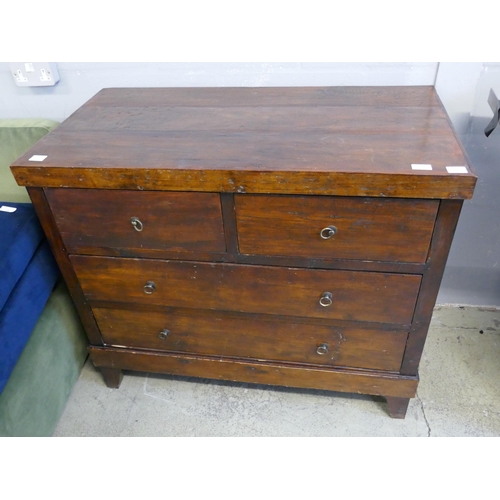 1572 - Hardwood chest of four drawers