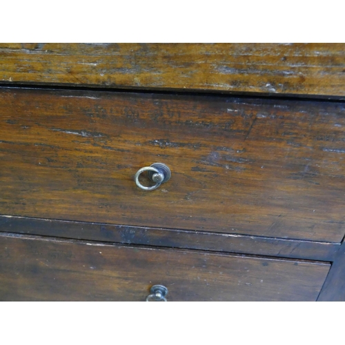 1572 - Hardwood chest of four drawers