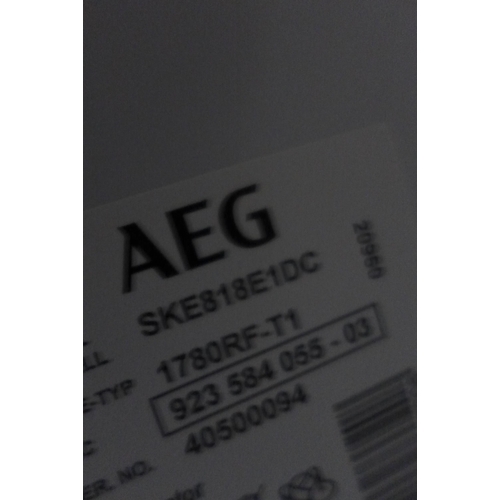 3163 - AEG Integrated Tower Fridge - model: SKE818E1DC  (446-4) * This lot is subject to vat