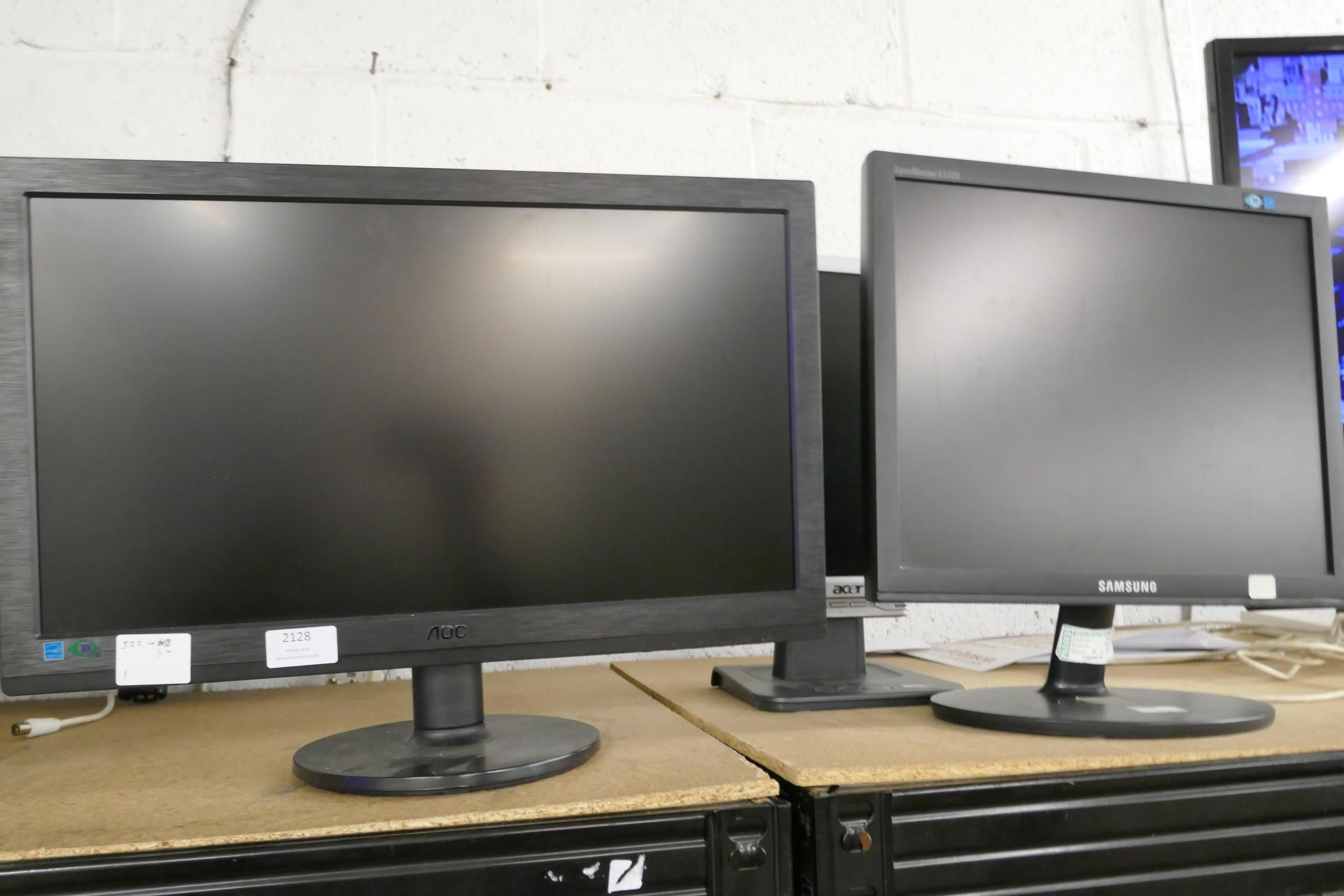 Ten assorted PC monitors including Hanns.G, Viewsonic, Acer, AOC and ...