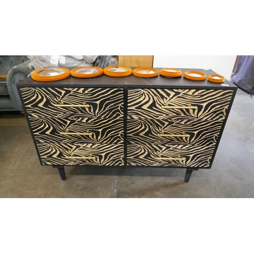 1336 - A six drawer chest with zebra design