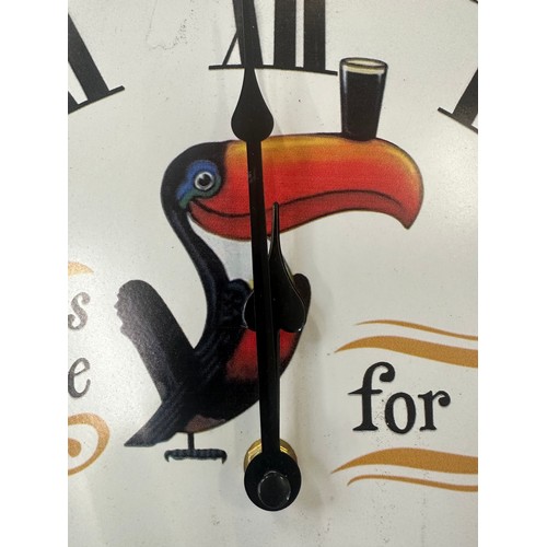 1352 - A Guinness wall clock