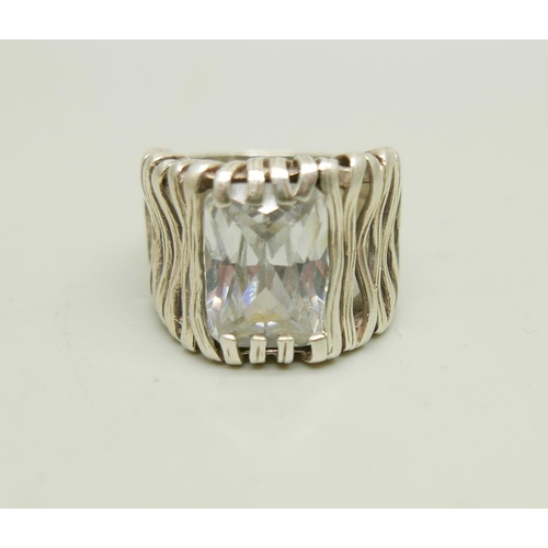 1001 - A designer Sampson silver and tourmaline statement ring, stone slightly loose in setting, 12g, P