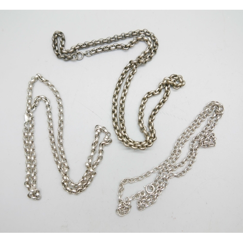 1003 - Three silver belcher chains, one clasp a/f, 69g