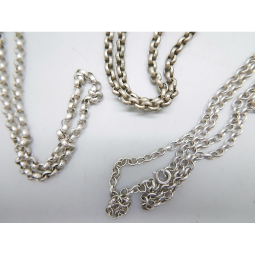 1003 - Three silver belcher chains, one clasp a/f, 69g