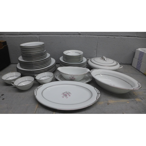 1049 - A Noritake Stanton dinner service, six setting with vegetable dish and gravy boat **PLEASE NOTE THIS... 