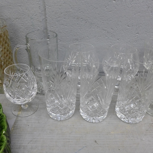 1062 - A set of cabbage ware and a collection of glasses **PLEASE NOTE THIS LOT IS NOT ELIGIBLE FOR IN-HOUS... 