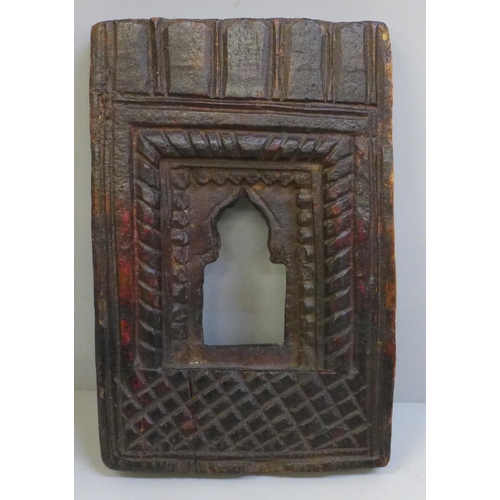 609 - An antique Islamic carved wooden panel, 18.5 x 12.5cm