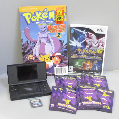 643 - Fourteen packs of Pokemon cards and vintage Pokemon games including Pokemon Diamond and Pokemon Batt... 