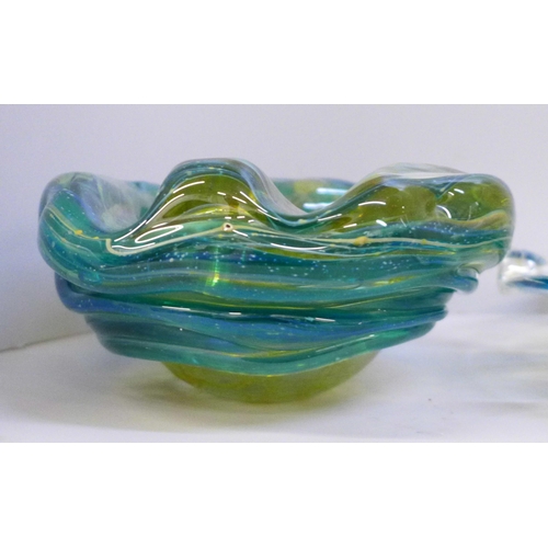 645 - Two unsigned pieces of Mdina glass **PLEASE NOTE THIS LOT IS NOT ELIGIBLE FOR IN-HOUSE POSTING AND P... 