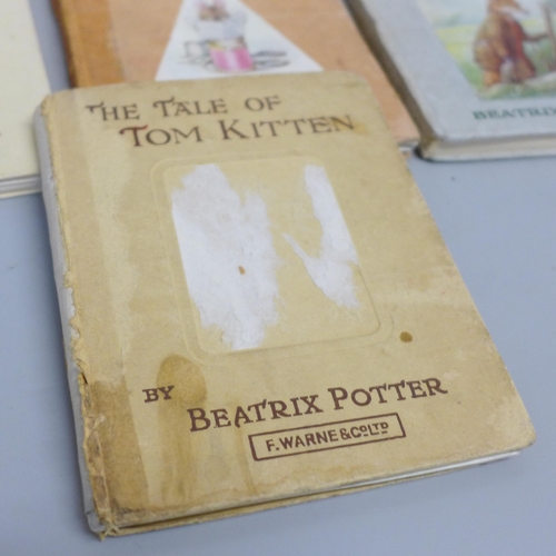 745 - Eleven Beatrix Potter vintage edition books with seven HMV Junior Record Club 7