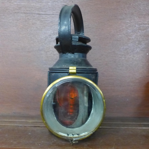 762 - A pair of railway signal lamps **PLEASE NOTE THIS LOT IS NOT ELIGIBLE FOR IN-HOUSE POSTING AND PACKI... 