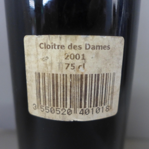 769 - A bottle of Cloitre des Dames Margaux 2001 750ml red wine, a packaged box and ice bucket of Cointrea... 