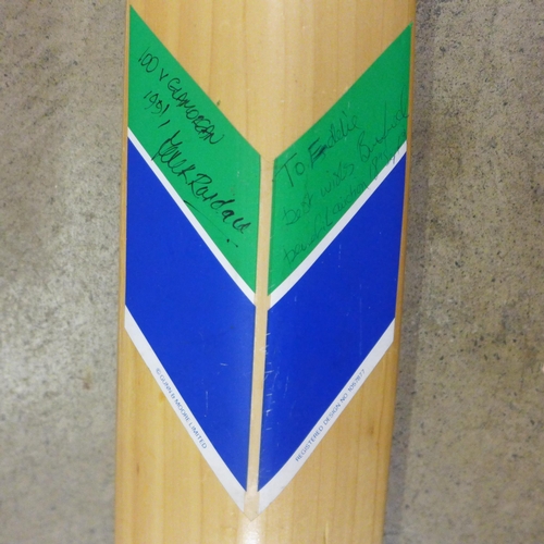 787 - A signed Derek Randall Gunn & Moore cricket bat