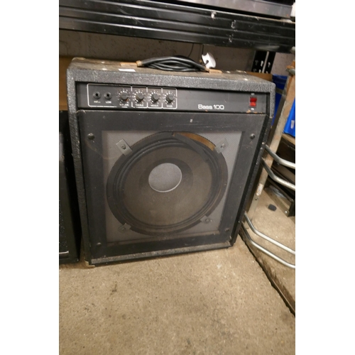 2105 - An Ashton GA50 guitar amplifier and a Bass 100 guitar amplifier