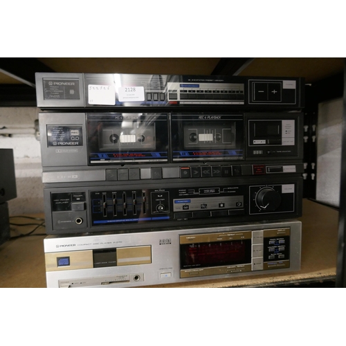 2128 - A quantity of Pioneer stereo equipment including a TX-221ZL FM/AM digital synthesizer tuner, a DC-22... 