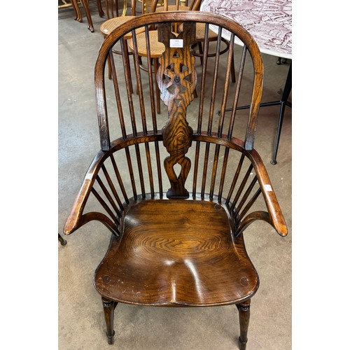 163 - A 19th Century style elm Windsor chair