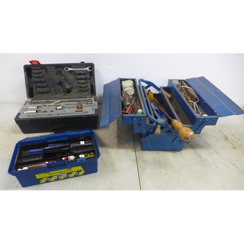 2005 - A metal cantilever tool box and 2 plastic tool boxes of tools and consumables