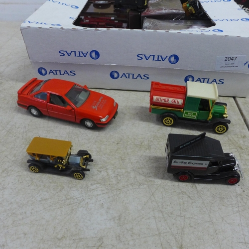 2047 - A collection of die-cast cars including vintage fire truck collection and Days Gone
