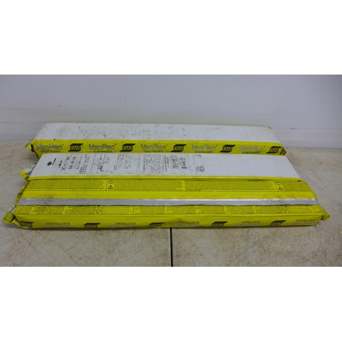 2076 - 3 large sealed packs of 3.2 x 450mm welding electrodes