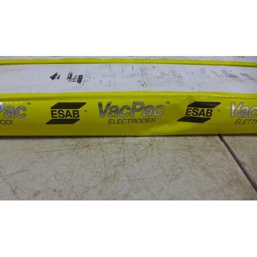 2076 - 3 large sealed packs of 3.2 x 450mm welding electrodes