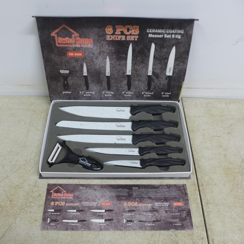 2092 - A Swiss home 6 piece knife set