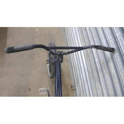 2152 - A blue United Social BMX bike