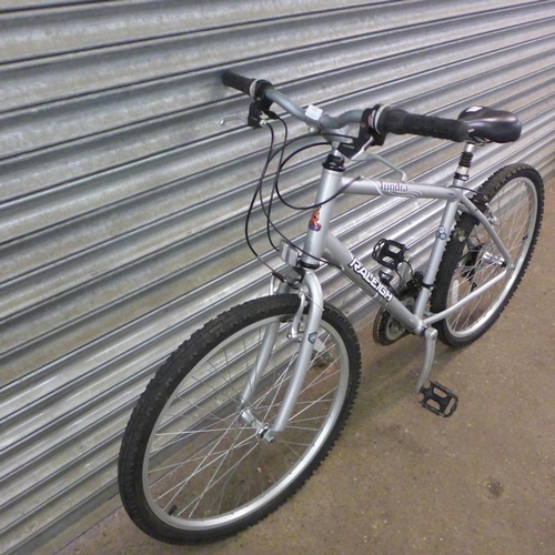 2155 - An aluminium framed Raleigh Tundra mountain bike