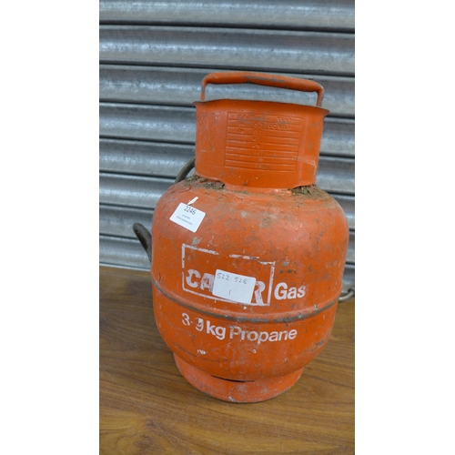 2246 - A small Calor Gas 3.9kg propane gas bottle - empty