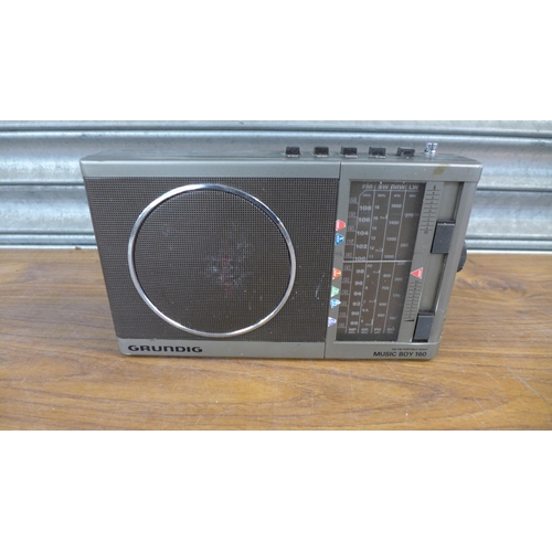 2287 - 3 portable radios - a Portable Radio CD/CD-RW player , a Grundig Music Boy 160 AM-FM portable radio ... 