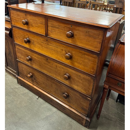 174 - A Victorian mahogany chest of drawers