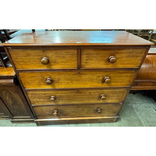 174 - A Victorian mahogany chest of drawers