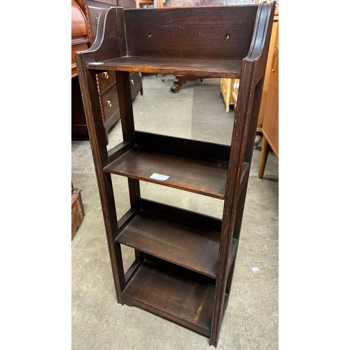 175 - A small Arts and Crafts oak bookcase