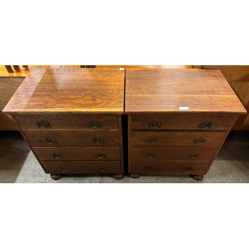 179 - A pair of small Edward VII oak chests of drawers