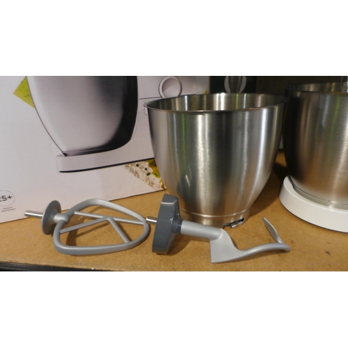 3003 - Kenwood Chef Xl Stand Mixer   - This lot requires a UK adaptor        (327-126 )  * This lot is subj... 