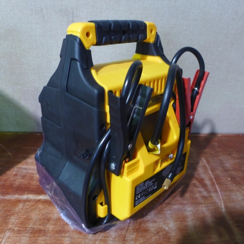 3040 - Cat Jump Starter 1200 Amp   - This lot requires a UK adaptor     (327-679 )  * This lot is subject t... 