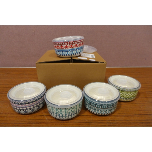 3061 - Microwave Bowls With Lids  (327-323 )  * This lot is subject to VAT