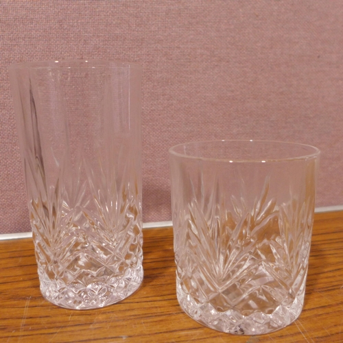 3081 - Glass Drink Set     (327-445 )  * This lot is subject to VAT