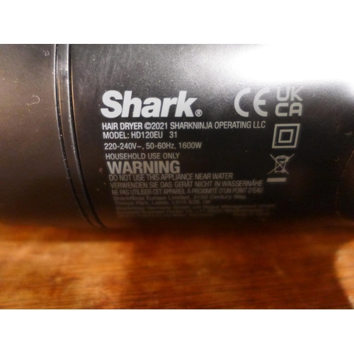 3101 - Shark Hair Dryer & Styler   - This lot requires a UK adaptor     (327-370 )  * This lot is subject t... 