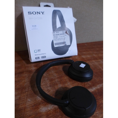 3128 - Sony Wireless headphones - Model WH-CH720N - this lot requires a UK adaptor  * This lot is subject t... 