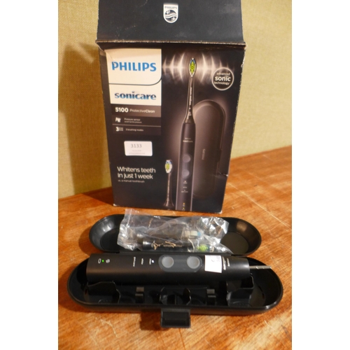 3133 - Philips Sonicare Toothbrush - Device Only   - This lot requires a UK adaptor         (327-543 )  * T... 