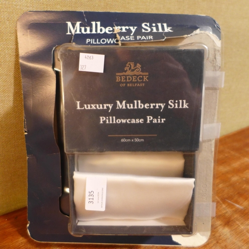 3135 - Bedeck Of Belfast Luxe Mulberry Silk Pillow Case  (327-315 )  * This lot is subject to VAT