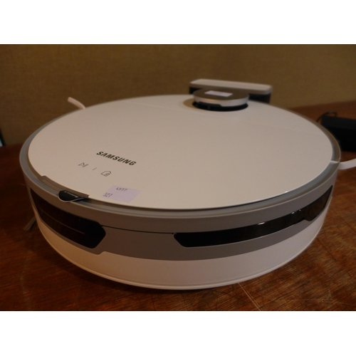 3150 - Samsung Jetbot Robot Vacuum Cleaner   - This lot requires a UK adaptor     (327-672 )  * This lot is... 