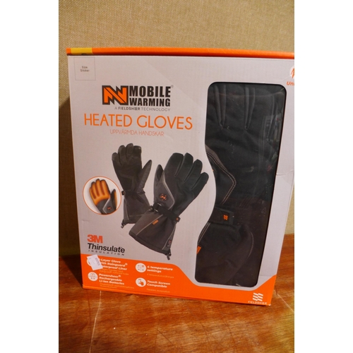 3152 - 2 Pairs Of Warming Heated Glove - Size S       (327-554 )  * This lot is subject to VAT