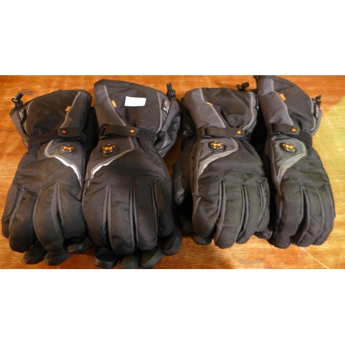 3155 - 4 Pairs of Warming Heated Gloves - Mixed Sized  (327-144,145,181,555 )  * This lot is subject to VAT