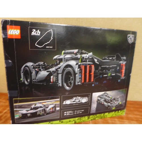 3155A - Lego Technics Peugeot 9x8 24HR Le Mans Car  (incomplete) (327-421 )  * This lot is subject to VAT