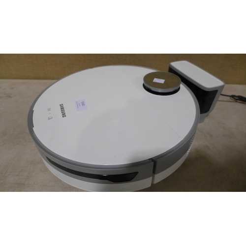 3165 - Samsung Jetbot Robot Vacuum Cleaner   - This lot requires a UK adaptor      (327-336 )  * This lot i... 