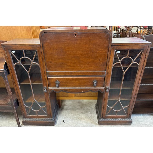 189 - An early 20th Century side by side bureau bookcase