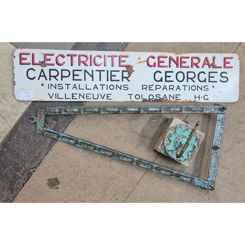 412 - A French enamel sign and a letter rack with a hook